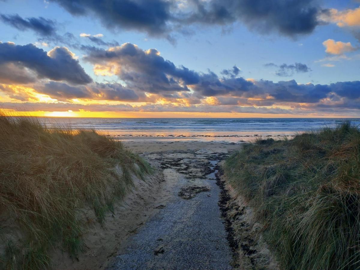 Chez Marie Et Philippe - 1Km De La Plage Les Moitiers-d'Allonne Экстерьер фото